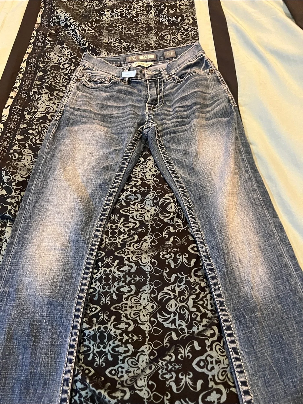 BKE ALEC Women's Faded Blue Straight Leg Jeans